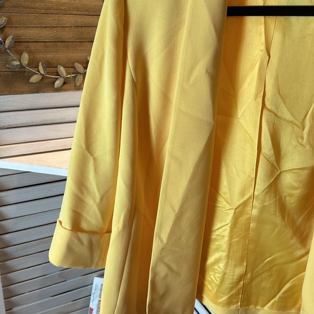 Kasper Yellow Open Blazer - Picture 2 of 6